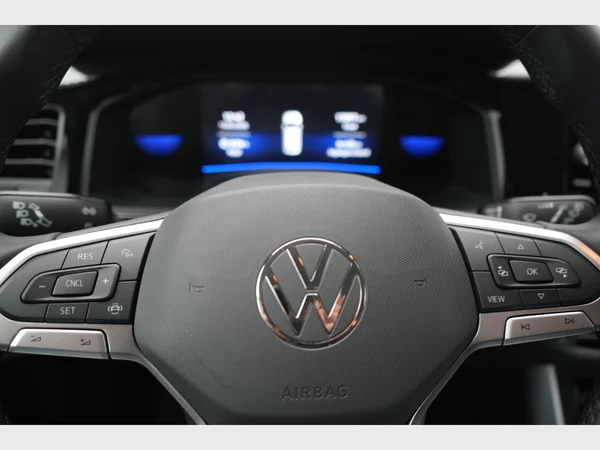 VOLKSWAGEN Polo (2024) — foto 16 van 25