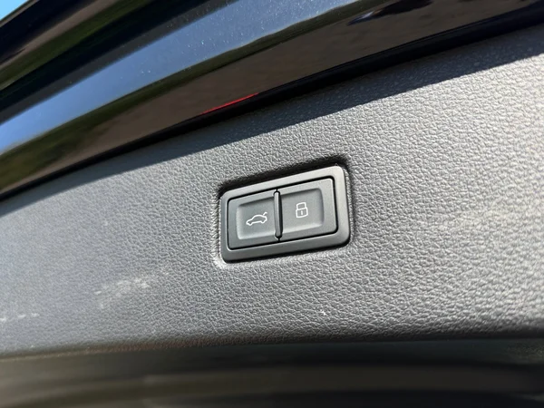 AUDI Q7 (2024) — foto 8 van 20