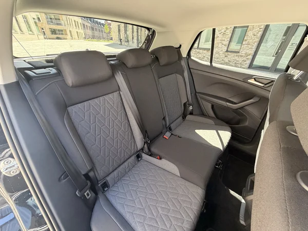 VOLKSWAGEN T-Cross (2025) — foto 16 van 19