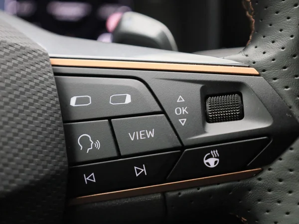 CUPRA Leon Sportstourer (2023) — foto 17 van 40