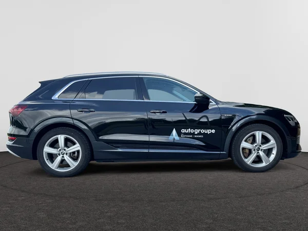 AUDI e-tron (2022) — foto 25 van 28
