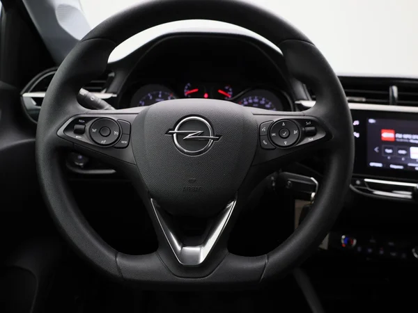 Opel Corsa (2022) — foto 34 van 36