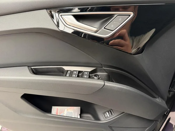 AUDI Q4 e-tron (2026) — foto 4 van 16