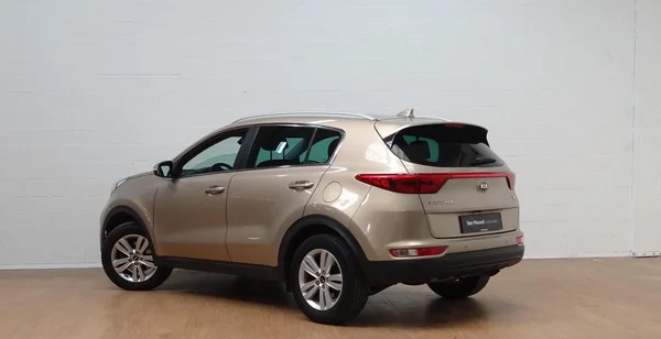 Kia Sportage (2016) — foto 21 van 26