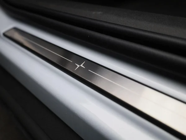 Polestar 2 (2022) — foto 29 van 49