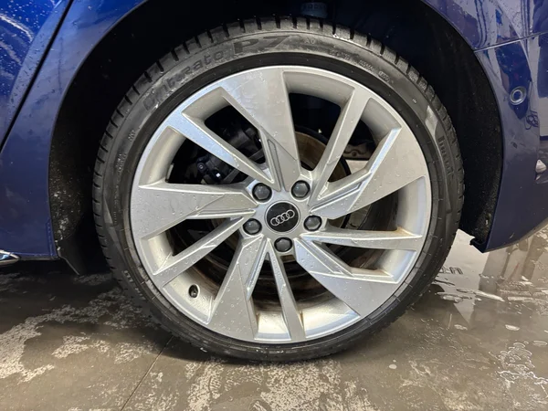 AUDI A3 Sportback (2023) — foto 11 van 19
