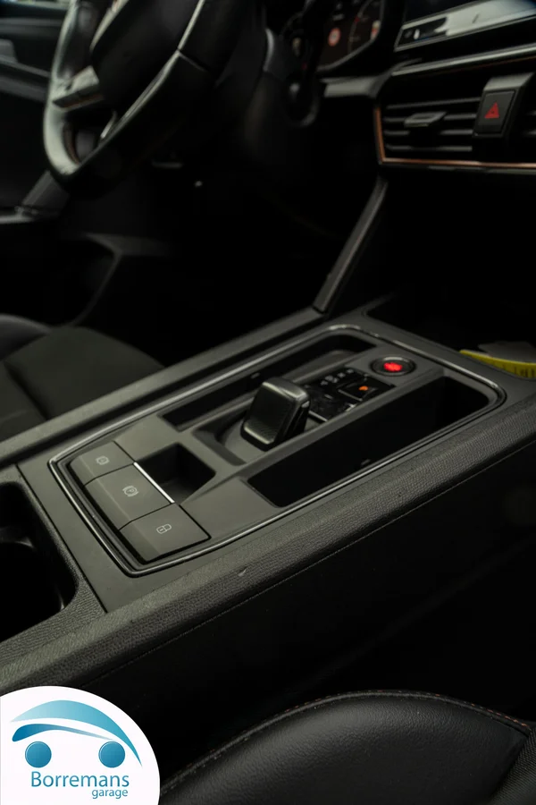 Cupra Leon (2023) — foto 43 van 47