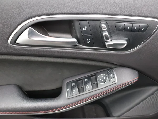 Mercedes-Benz A-Klasse (2018) — foto 25 van 26