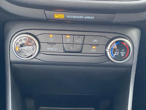 Ford Fiesta (2019) — foto 11 van 20