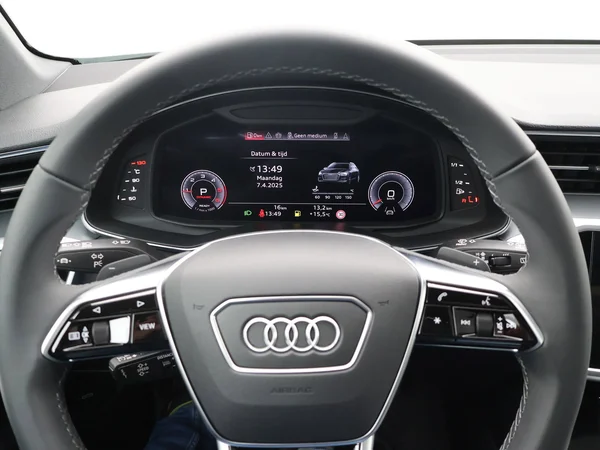 AUDI A6 Avant (2025) — foto 11 van 24