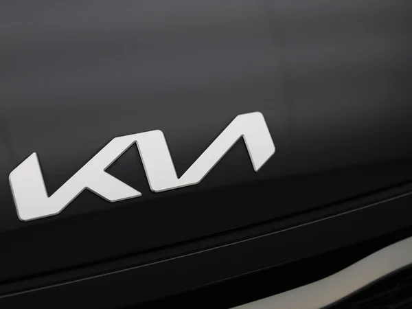 Kia Stonic (2023) — foto 24 van 38