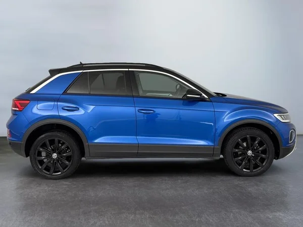 VOLKSWAGEN T-Roc (2022) — foto 12 van 17