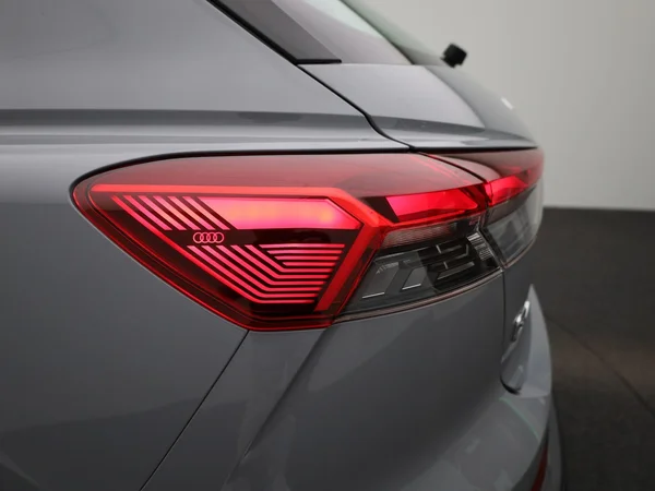 Audi Q4 e-tron (2024) — foto 32 van 50