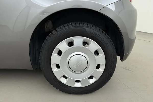 Fiat 500c (2024) — foto 17 van 20