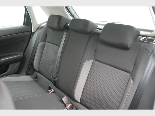 VOLKSWAGEN Polo (2024) — foto 17 van 25