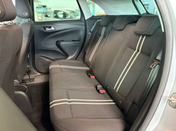Opel Crossland (2023) — foto 14 van 16