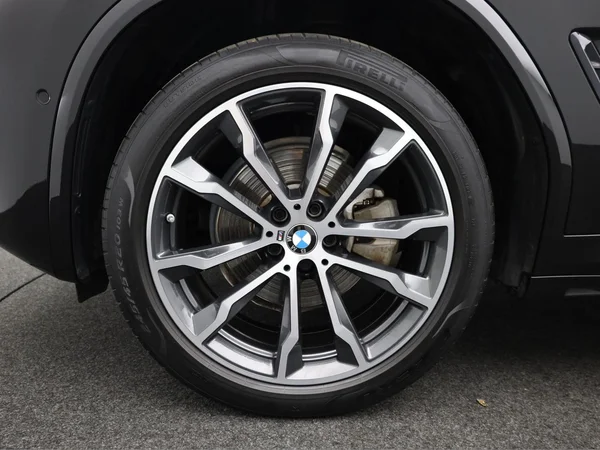 BMW X4 (G02) (2021) — foto 8 van 22