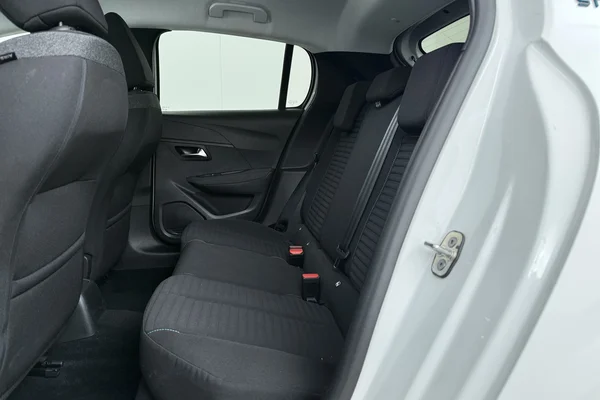 Peugeot 208 (2023) — foto 18 van 19