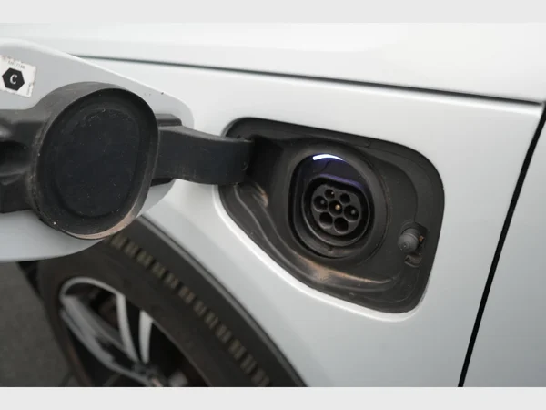 VOLVO XC40 (2021) — foto 22 van 32