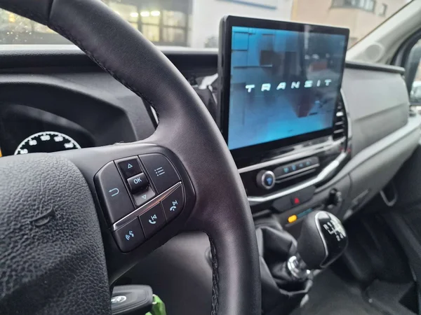 Ford Transit (2024) — foto 4 van 15