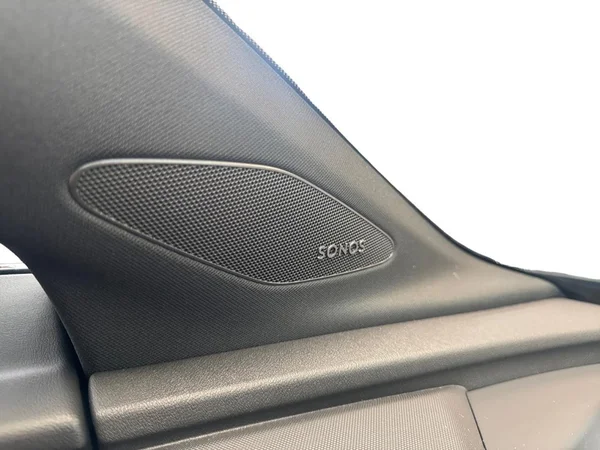 AUDI Q4 e-tron (2024) — foto 7 van 18