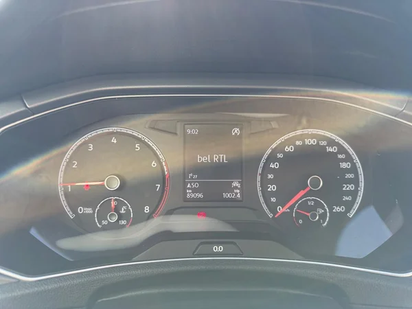 VOLKSWAGEN T-Roc Cabriolet (2020) — foto 4 van 14
