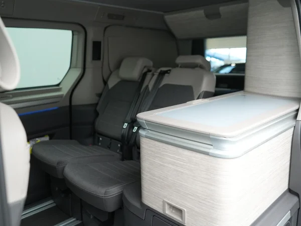 VOLKSWAGEN California T7 Dsl (2026) — foto 2 van 21