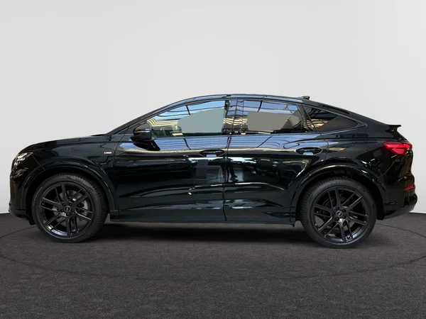 AUDI Q4 Sportback e-tron (2026) — foto 8 van 21