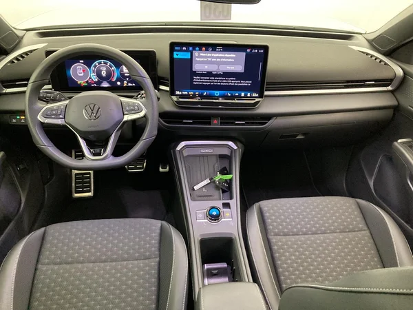 VOLKSWAGEN T-Roc (2026) — foto 15 van 36