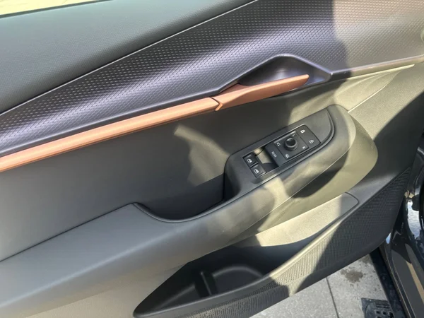 CUPRA Tavascan (2026) — foto 15 van 24