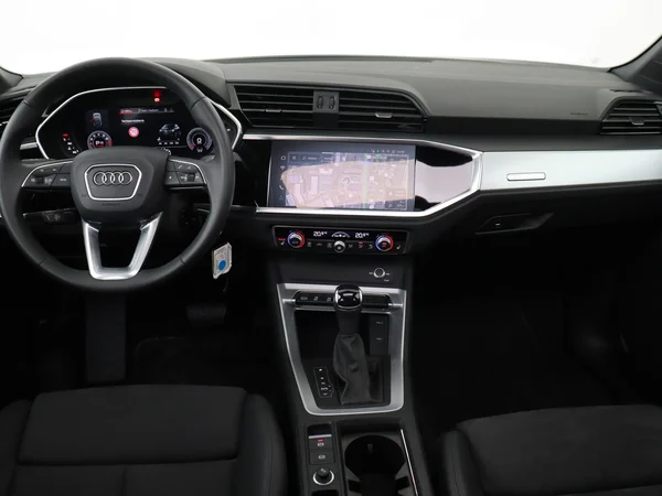 AUDI Q3 Sportback (2025) — foto 16 van 19
