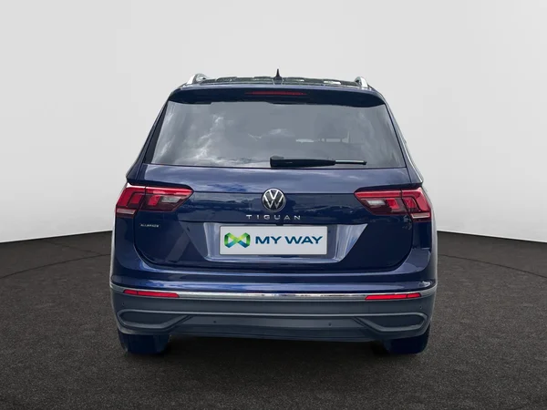 VOLKSWAGEN Tiguan Allspace (2023) — foto 14 van 17