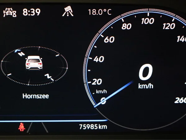 VOLKSWAGEN T-Roc (2023) — foto 8 van 23