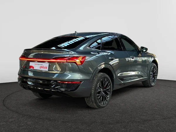 AUDI Q8 e-tron Sportback (2025) — foto 12 van 20