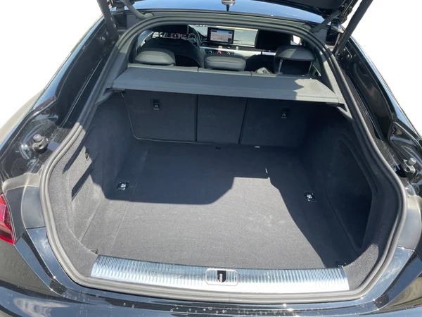 AUDI A5 Sportback (2023) — foto 8 van 21