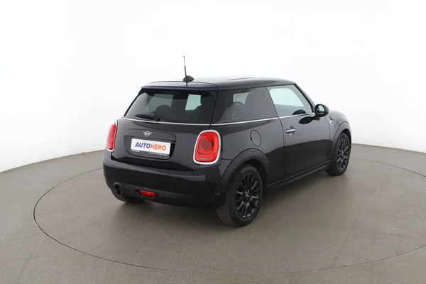 MINI MINI (2018) — foto 12 van 16