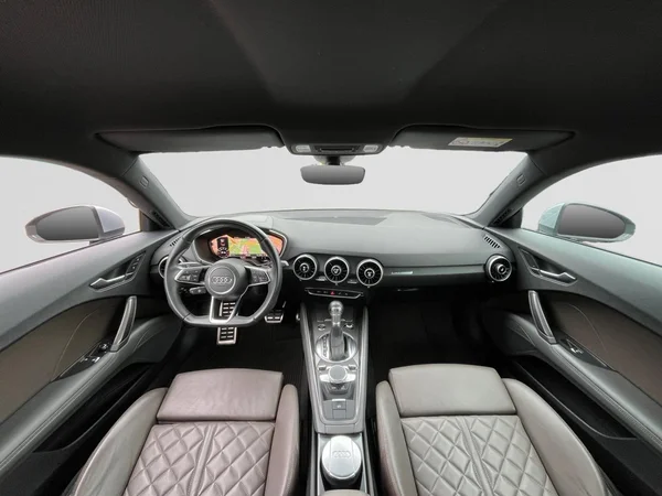 AUDI TT Coupé (2018) — foto 16 van 22