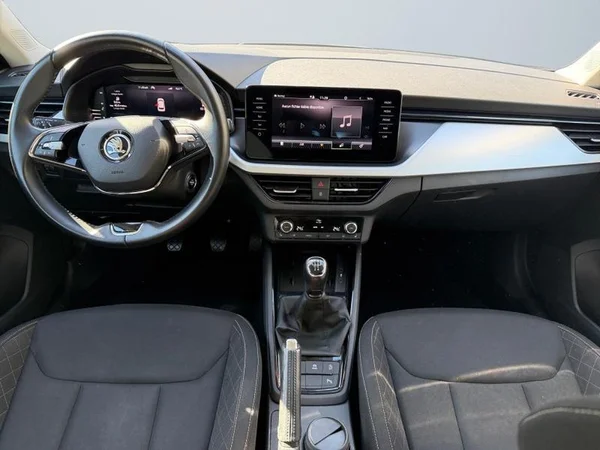 SKODA Kamiq (2022) — foto 31 van 31