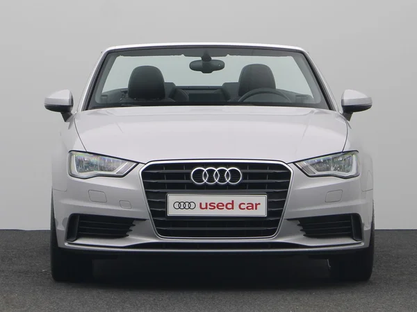 AUDI A3 Cabriolet (2015) — foto 17 van 21