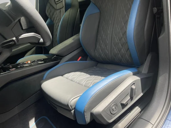 AUDI A5 Avant e-hybrid (PHEV) (2026) — foto 4 van 16
