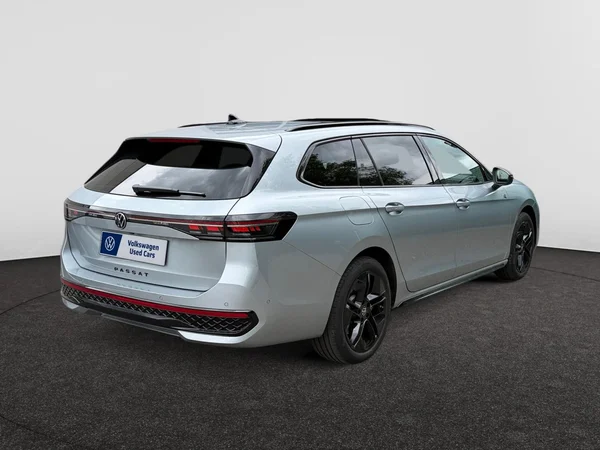 VOLKSWAGEN Passat Variant eHybrid (PHEV) (2026) — foto 20 van 24