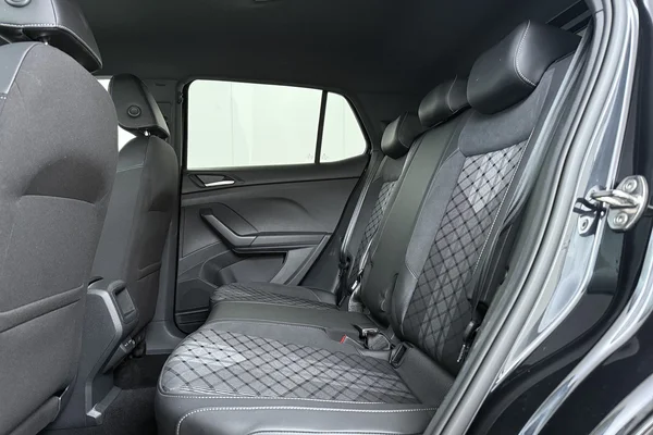 Volkswagen T-Cross (2025) — foto 19 van 20