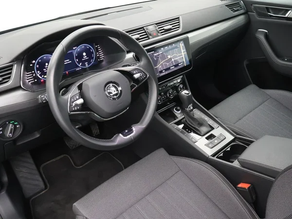 Škoda Superb (2024) — foto 34 van 34