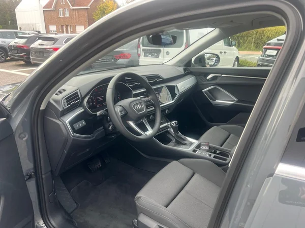 AUDI Q3 Sportback (2026) — foto 3 van 24