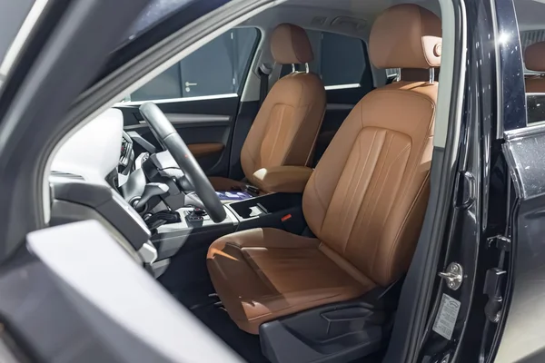 Audi Q5 (2023) — foto 34 van 34
