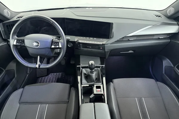 Opel Astra (2024) — foto 6 van 33