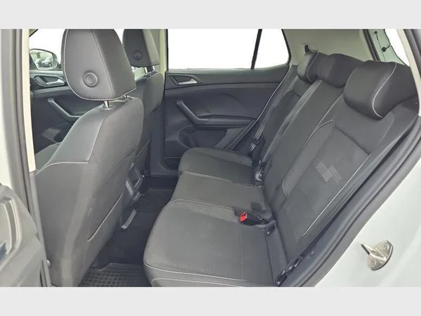 Volkswagen T-Cross (2023) — foto 3 van 28
