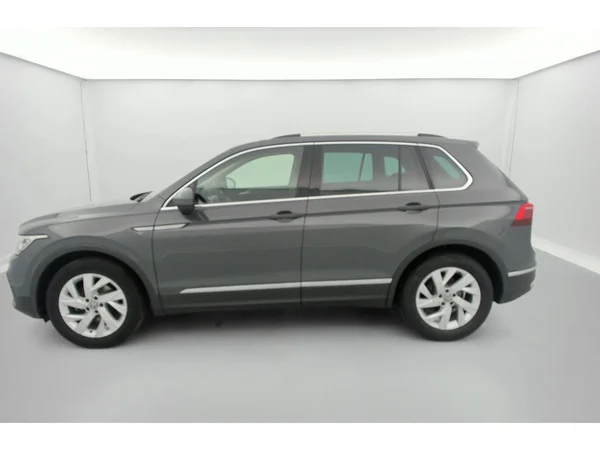 VOLKSWAGEN Tiguan Dsl (2022) — foto 31 van 36