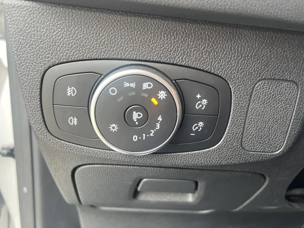 Ford Focus (2018) — foto 7 van 19