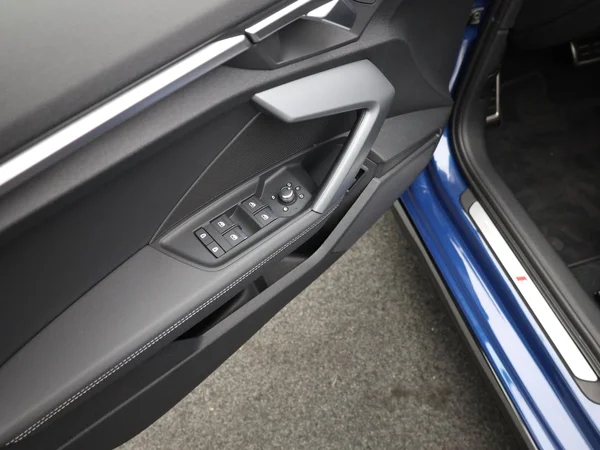 AUDI A3 Sportback (2025) — foto 6 van 23